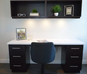 3 Easy Ways to Decorate Your Small Office Room